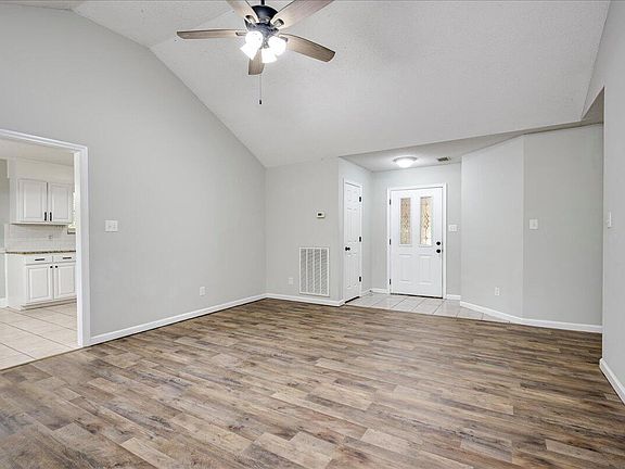 5th image of 2522 Quail Run Drive