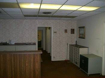 5th image of 723 N Bay St