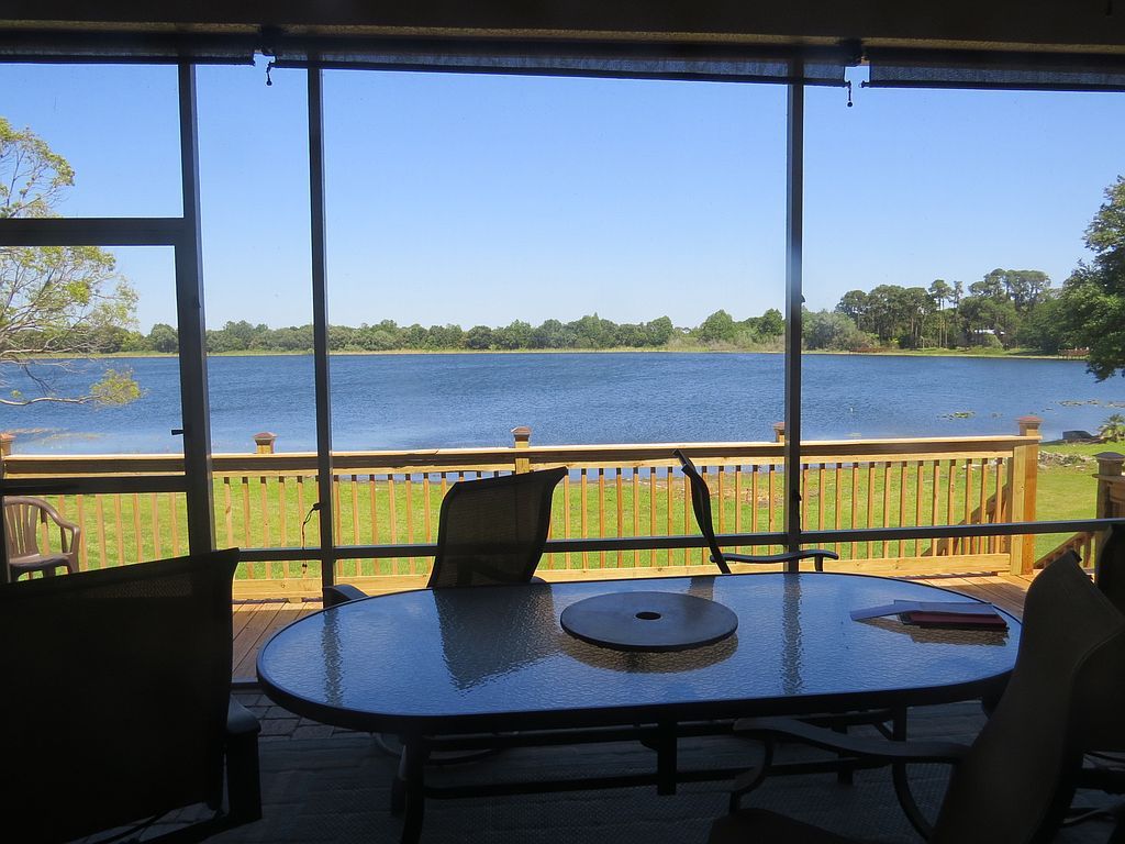 656 Meandering Way - Property Image