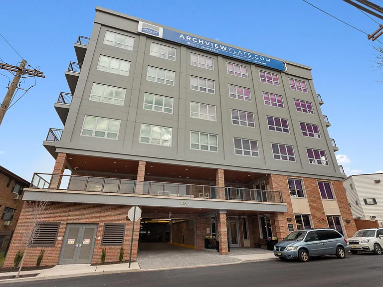 Archview Flats — Photo 21