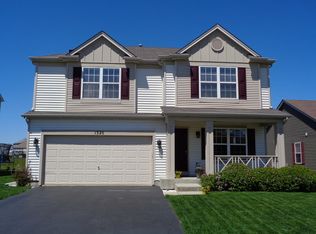 1320 Walker Dr, Antioch, IL 60002