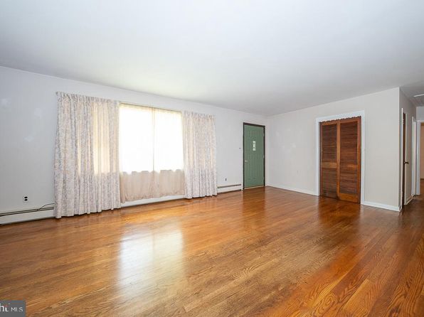1554 Poorhouse Rd, Downingtown, PA 19335