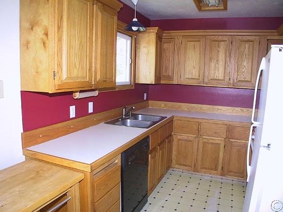 2nd image of 6107 Skyview Dr