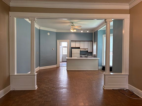 2nd image of 325 W Jackson St APT 1W