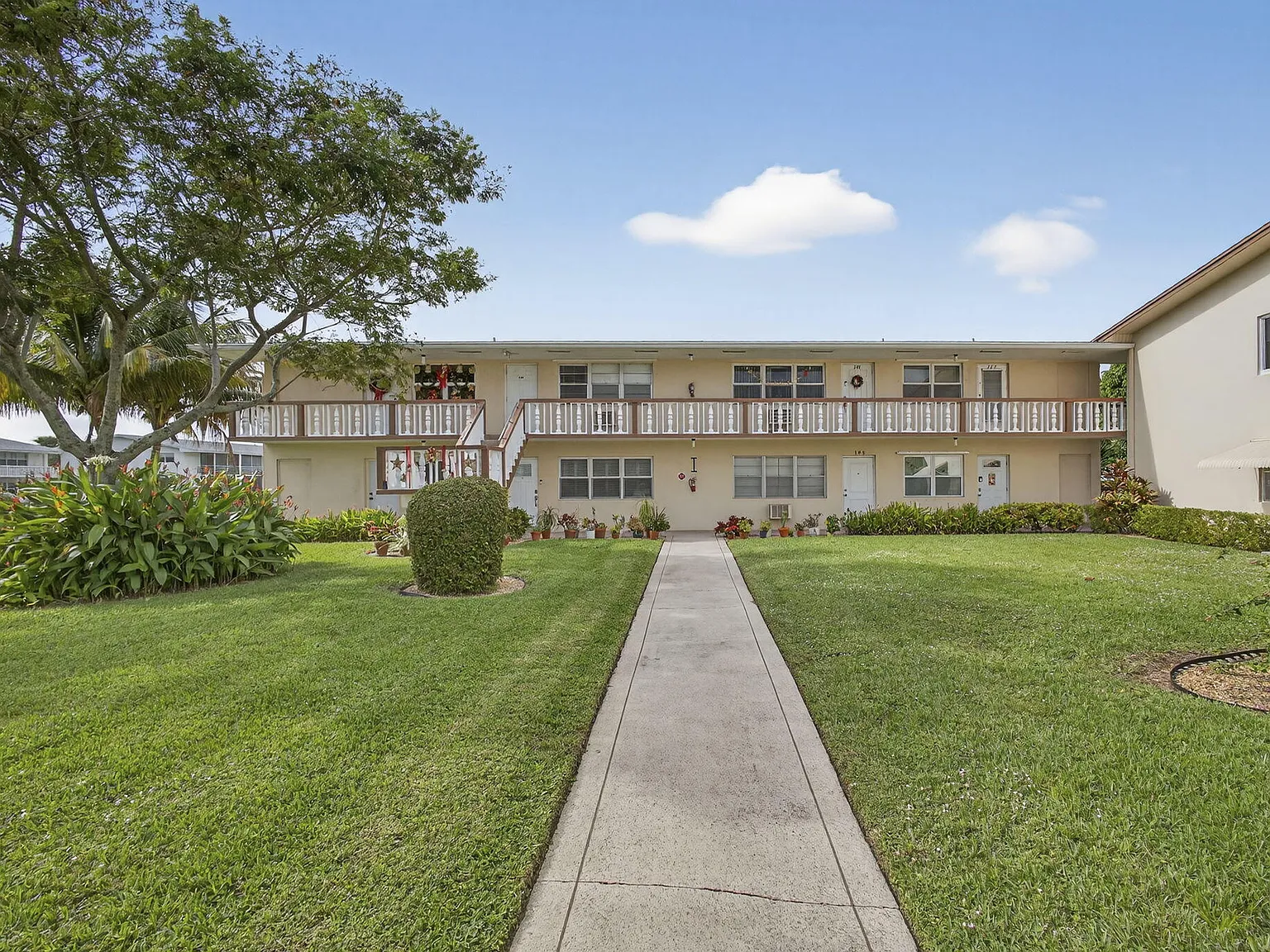 2 bed, 2.0 bath, 798 sqft, $1,850 — Photo 3