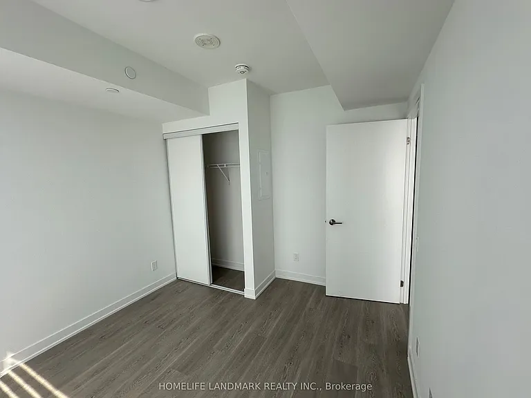 8 Wellesley St W #5602 — Photo 10