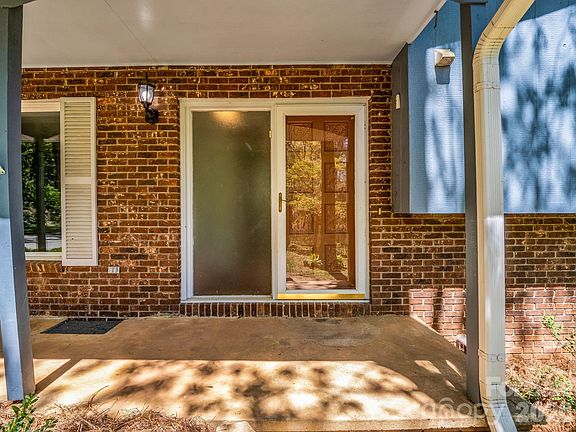 5th image of 31 Firefly Ln