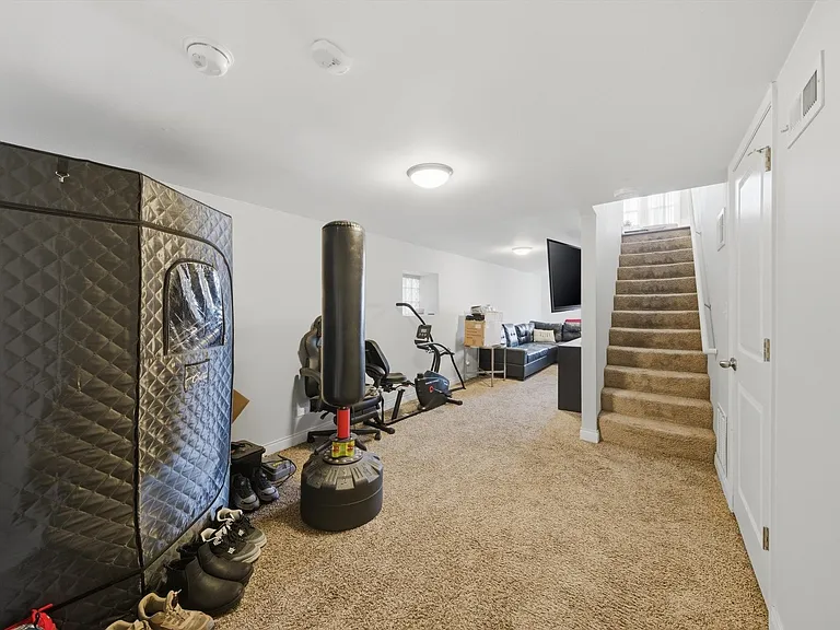 9105 S Drexel Ave — Photo 15