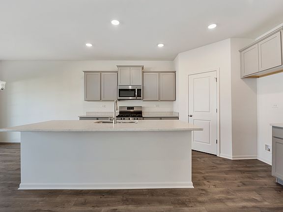 3rd image of 25500 W Ryan Ln