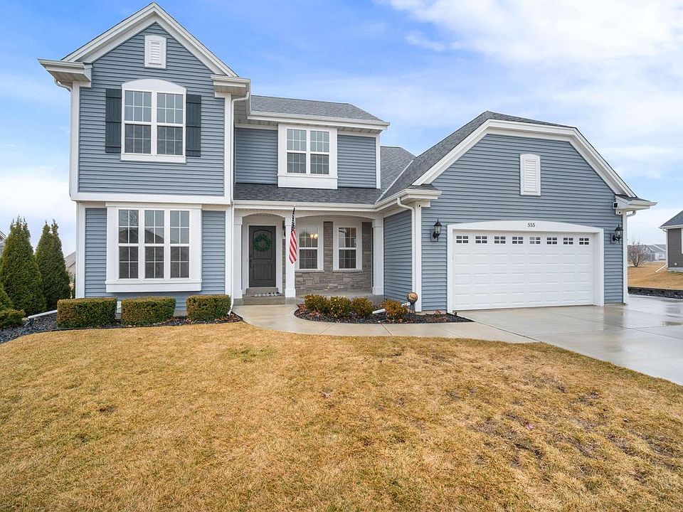 1st image of 555 Spur ROAD