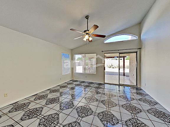 4th image of 138 W Villa Theresa Dr