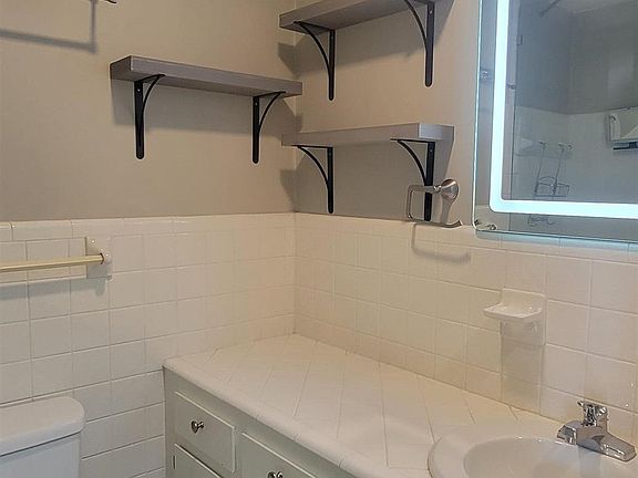 3rd image of 21520 Kelly Rd #106