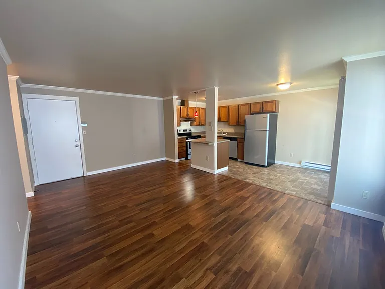 North Green Lake Apartments — Photo 4