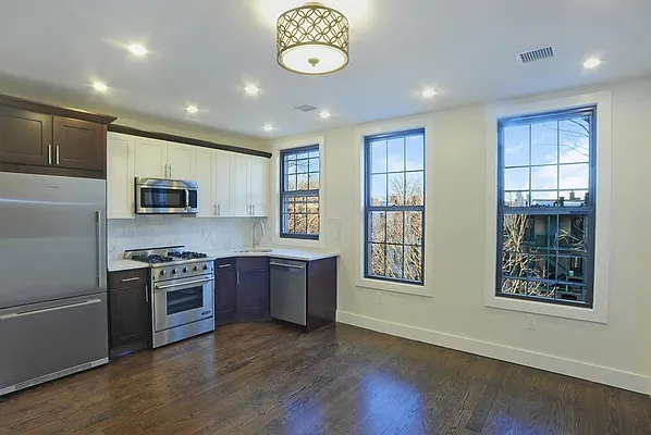 Rented by Abba Realty Associates INC | media 4