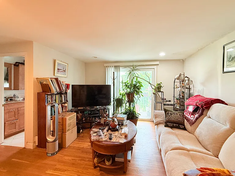 95 Clifton St #204 — Photo 4