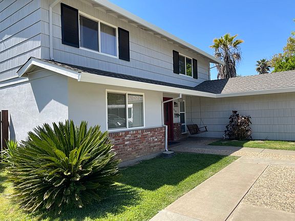 3rd image of 2518 Whitewater Way