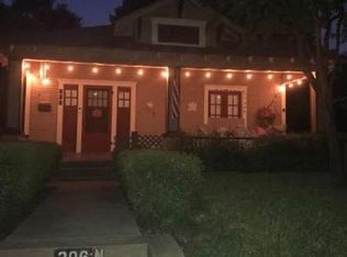 206 N Winnetka Ave, Dallas, TX 75208
