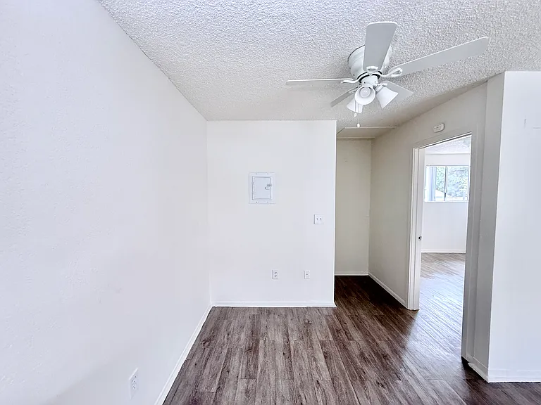 6714 Troost Ave #L — Photo 10