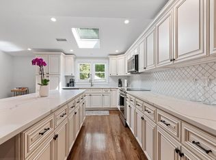 48 Lyndon Rd, Sharon, MA 02067