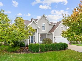 10103 Sunset Dr, Lenexa, KS 66220