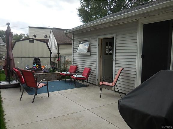 3rd image of 5057 Hall Dr