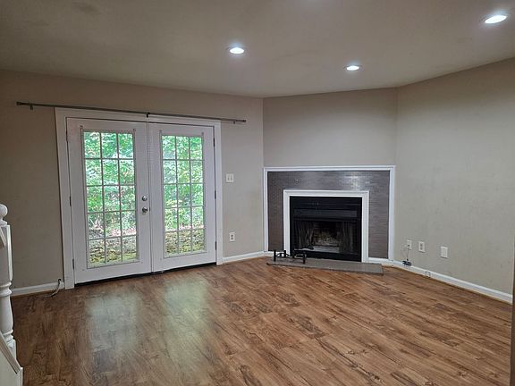 4th image of 1225 Oakplace Dr Unit C