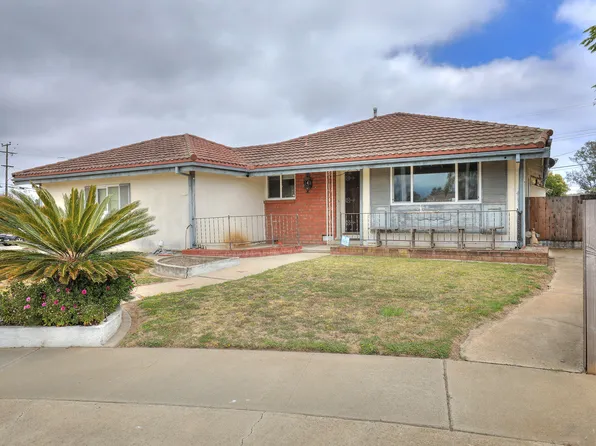 96 Saint George Pl, Goleta, CA 93117
