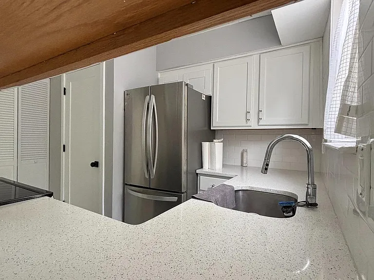 12 Heatherwood Dr — Photo 9