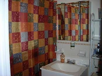 5th image of 35 Harper Ct