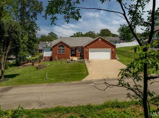 2582 Stone Ridge Dr, Poplar Bluff, MO 63901