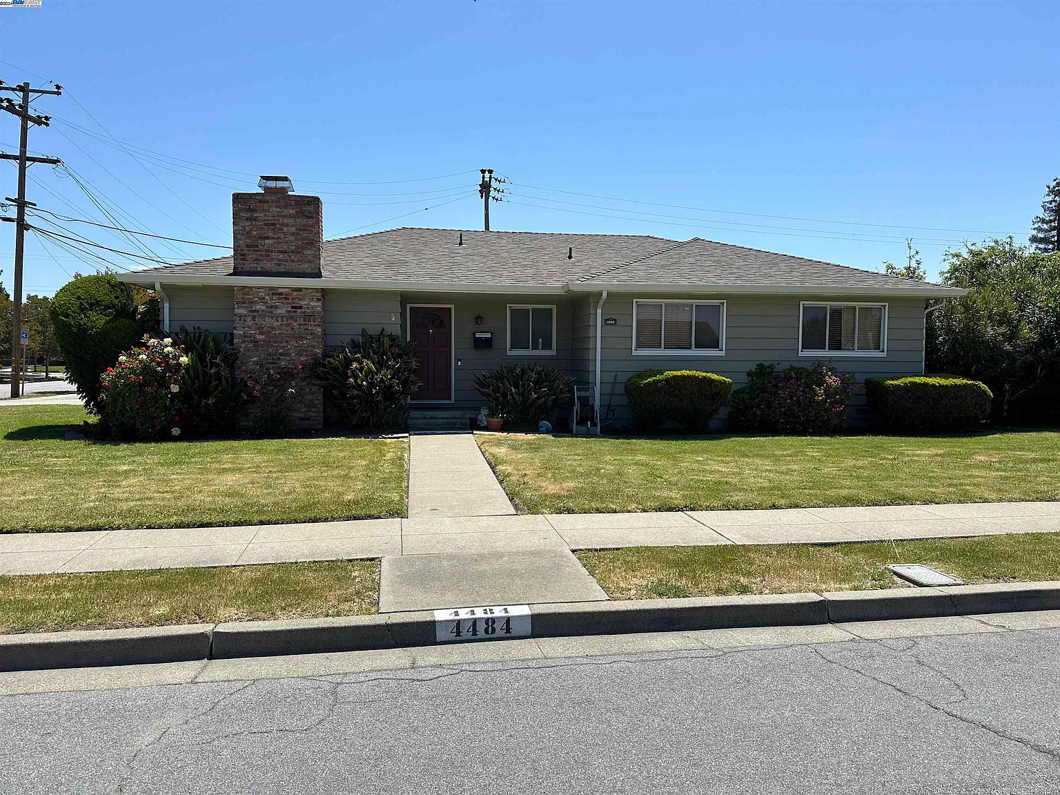 4484 Eggers Dr photo 1