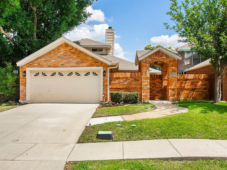 3905 Denham Way — Photo 1