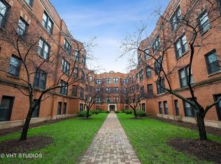 1114 W Pratt Blvd APT 1S, Chicago, IL 60626