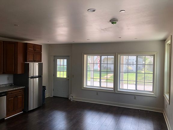 The west view of the living-dining area.