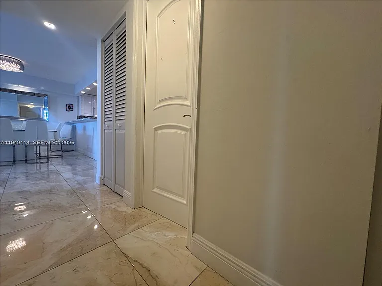3800 S Ocean Dr #519 — Photo 32