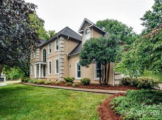 4825 1st Street Ct NW, Hickory, NC 28601