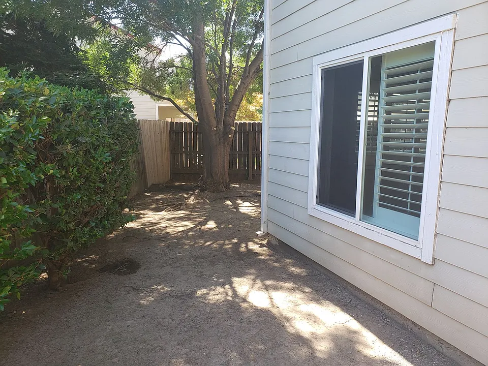 579 Morgan Dr