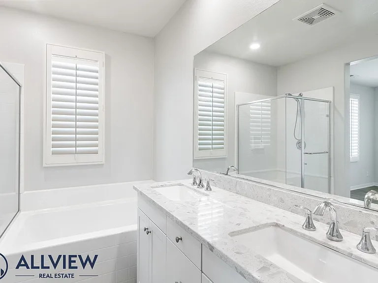 1531 E Lincoln Ave — Photo 23