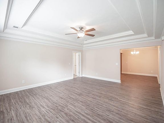 4th image of 784 E Buena Vista Avenue