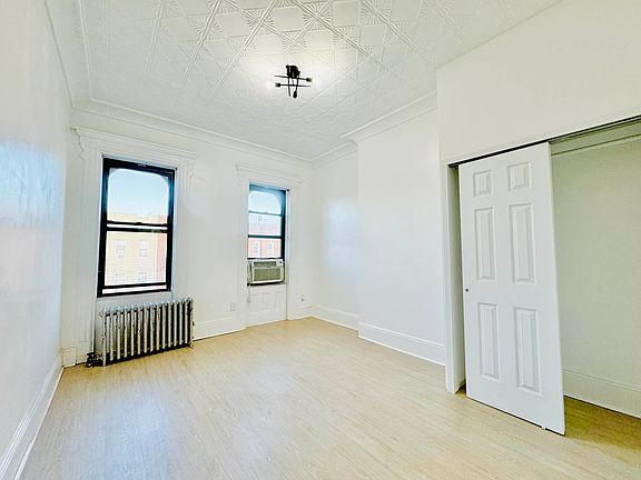 3rd image of 202 Saint Nicholas Ave #3I