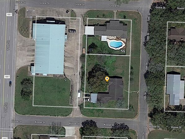 1445 10th St, Hempstead, TX 77445