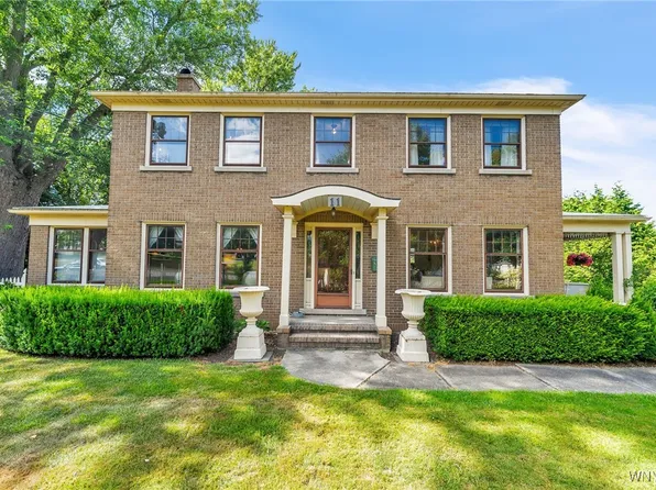 11 W Main St, Corfu, NY 14036