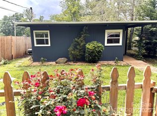 1 Fullam Dr, Arden, NC 28704