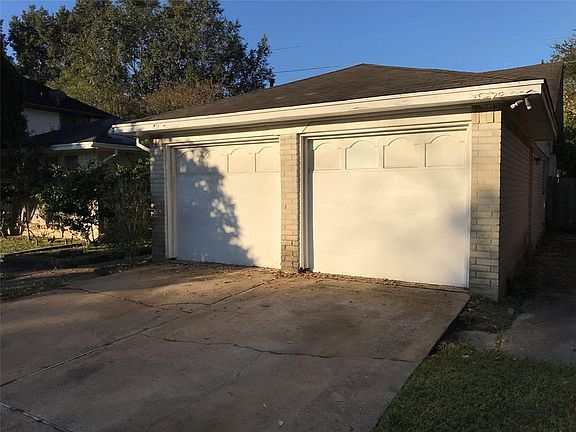 2nd image of 7418 Soledad Dr