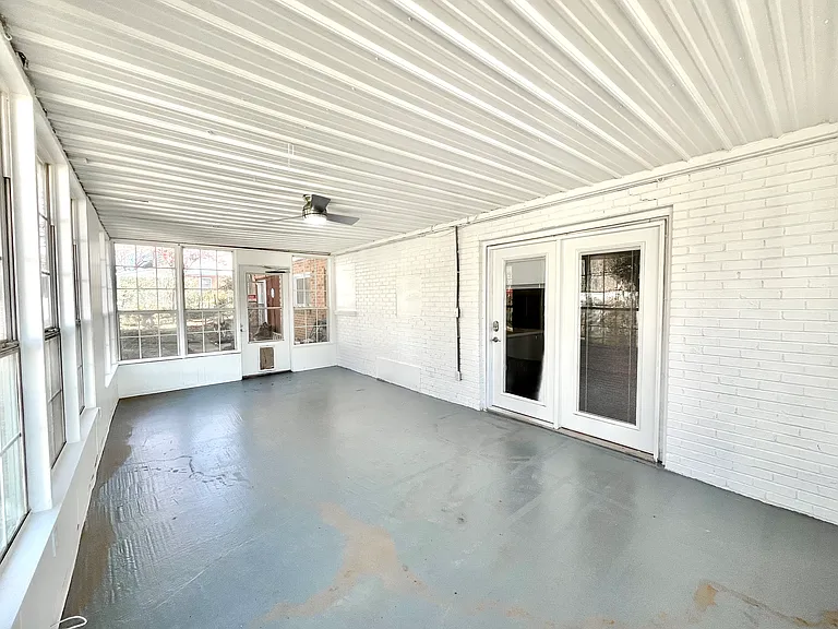 1727 Triangle Cir — Photo 42
