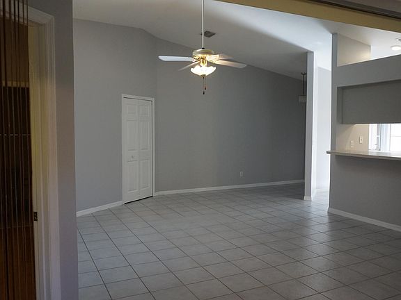 4th image of 1123 Cape Coral Pkwy W