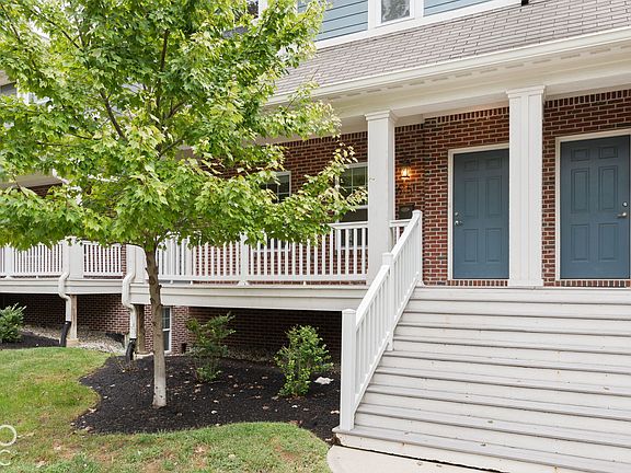 4th image of 6151 Winthrop Ave