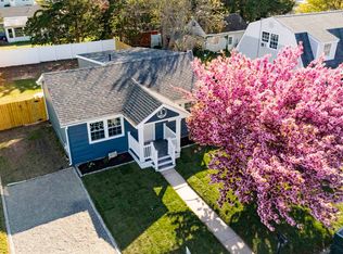 220 Hollywood Ave, Villas, NJ 08251