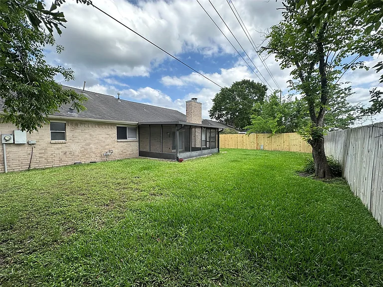 1514 Park Meadow Dr — Photo 23