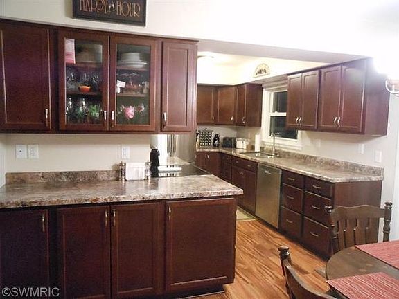 3rd image of 7616 Julie Dr
